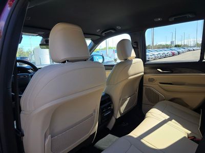 2026 Jeep Grand Cherokee - Photo 9