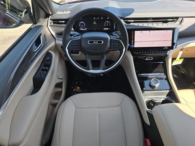 2026 Jeep Grand Cherokee - Photo 10