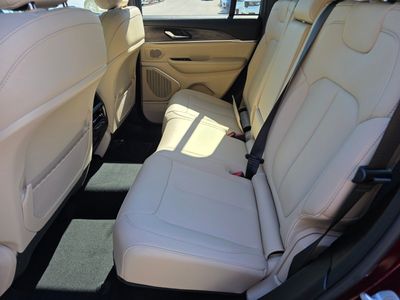 2026 Jeep Grand Cherokee - Photo 8