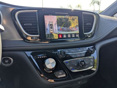 2026 Chrysler Pacifica — photo 21 view