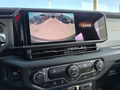 2026 Jeep Wrangler - Photo 21