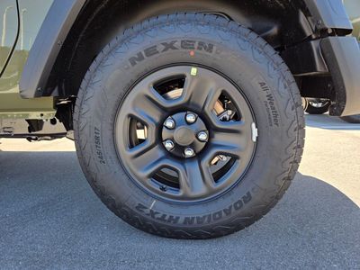 2026 Jeep Wrangler - Photo 10