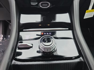 2026 Jeep Grand Cherokee - Photo 15