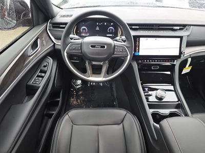 2026 Jeep Grand Cherokee - Photo 10