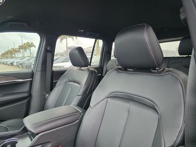 2026 Jeep Grand Cherokee - Photo 11