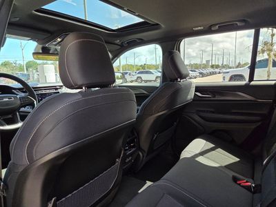 2026 Jeep Grand Cherokee - Photo 9
