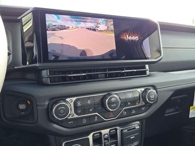 2026 Jeep Gladiator - Photo 20