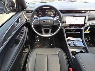 2026 Jeep Grand Cherokee - Photo 11