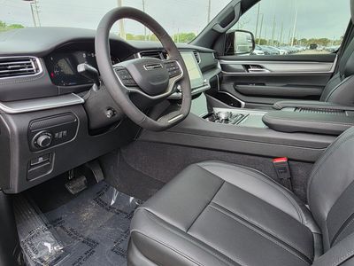 2026 Jeep Grand Wagoneer - Photo 15