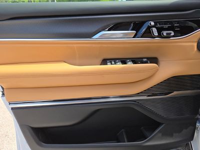 2026 Jeep Grand Wagoneer L - Photo 16