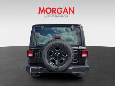2026 Jeep Wrangler - Photo 4