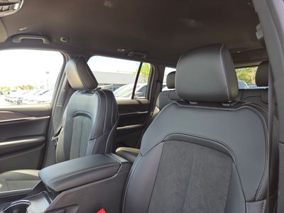 2026 Jeep Grand Cherokee - Photo 11