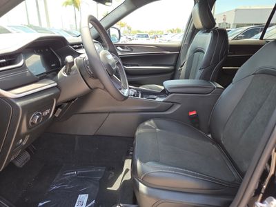 2026 Jeep Grand Cherokee - Photo 12