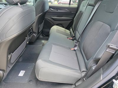 2026 Jeep Grand Cherokee - Photo 8