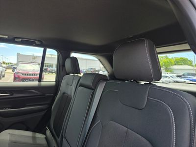 2026 Jeep Grand Cherokee - Photo 7