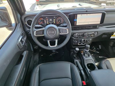 2026 Jeep Wrangler - Photo 10