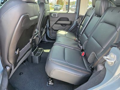 2026 Jeep Wrangler - Photo 8