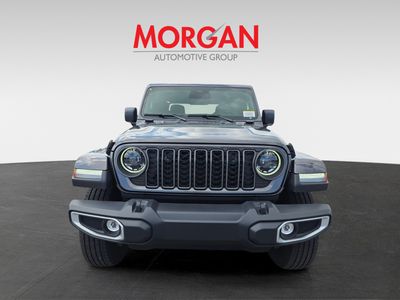 2026 Jeep Gladiator - Photo 2