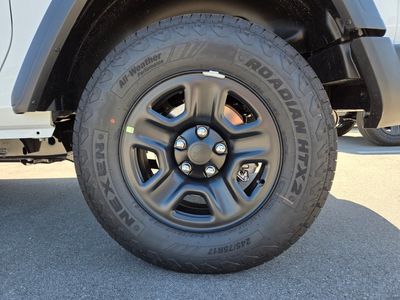 2026 Jeep Wrangler - Photo 11