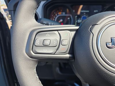 2026 Jeep Wrangler — photo 18 view