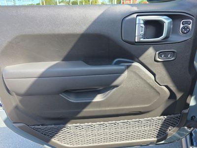 2026 Jeep Wrangler — photo 15 view
