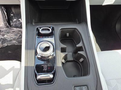 2026 Jeep Cherokee - Photo 16