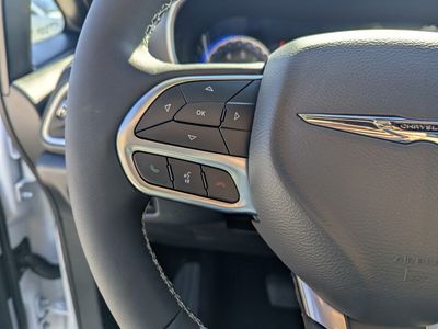2026 Chrysler Pacifica - Photo 18