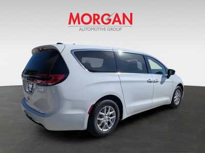 2026 Chrysler Pacifica - Photo 4