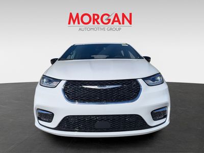 2026 Chrysler Pacifica - Photo 2