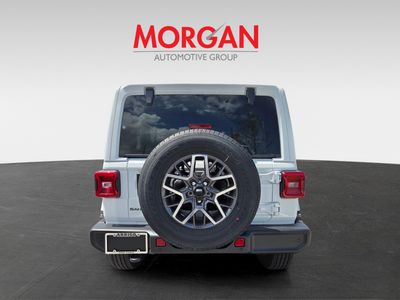 2026 Jeep Wrangler - Photo 5