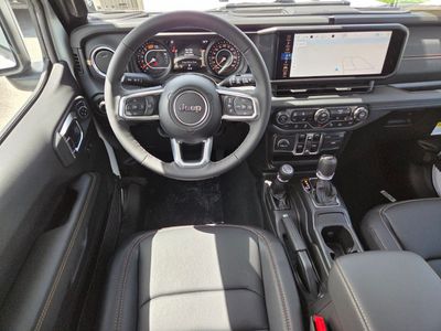 2026 Jeep Wrangler - Photo 10