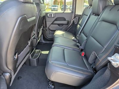 2026 Jeep Wrangler - Photo 8
