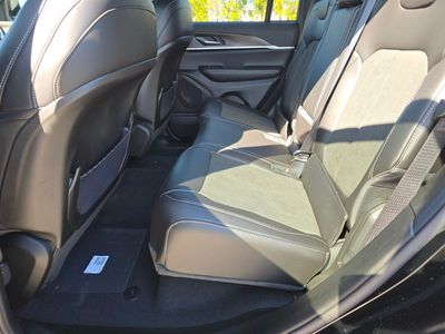 2026 Jeep Grand Cherokee — photo 8 view