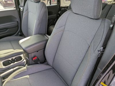 2024 Jeep Wrangler - Photo 23