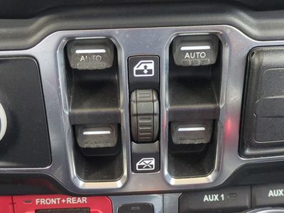 2019 Jeep Wrangler - Photo 25