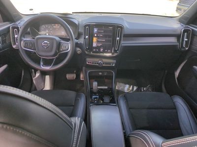 2022 Volvo XC40 - Photo 16