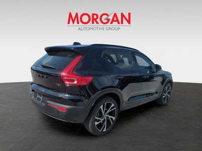 2022 Volvo XC40 - Photo 5