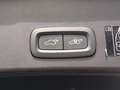 2022 Volvo XC40 - Photo 14