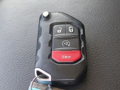 2022 Jeep Wrangler - Photo 31