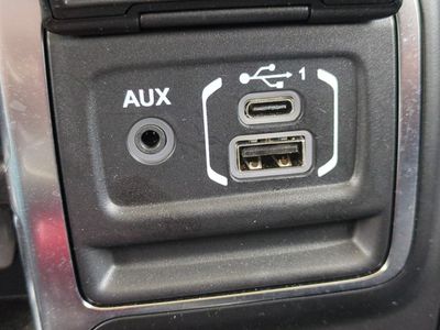 2022 Jeep Wrangler - Photo 23
