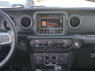2022 Jeep Wrangler - Photo 18
