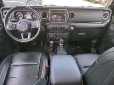 2022 Jeep Wrangler - Photo 15