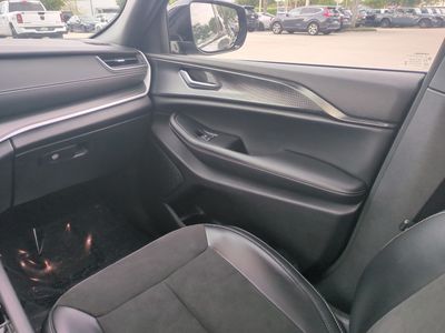 2023 Jeep Grand Cherokee - Photo 18