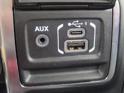 2023 Jeep Wrangler - Photo 24