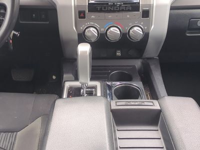 2015 Toyota Tundra - Photo 18