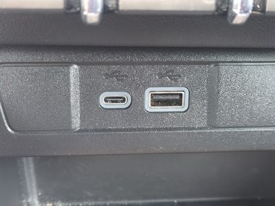 2023 Chevrolet Colorado - Photo 22