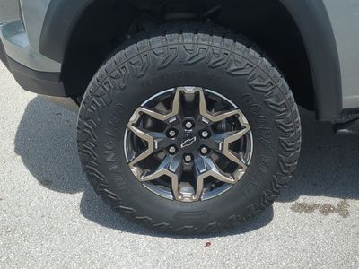 2023 Chevrolet Colorado - Photo 11