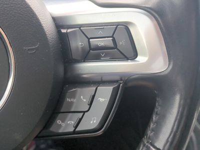 2019 Ford Mustang - Photo 24