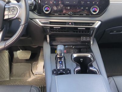 2025 Lexus RX - Photo 20