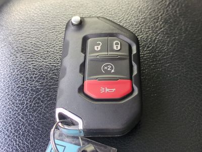 2023 Jeep Wrangler - Photo 31